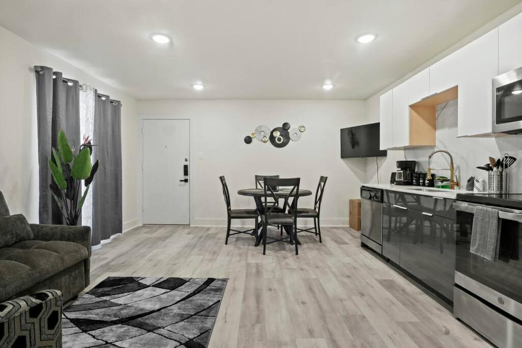 Apartment Near Deep Ellum Далас Екстериор снимка