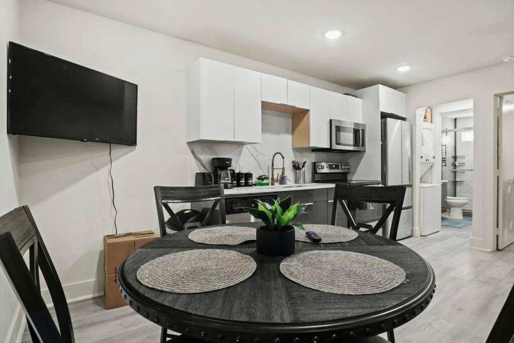 Apartment Near Deep Ellum Далас Екстериор снимка