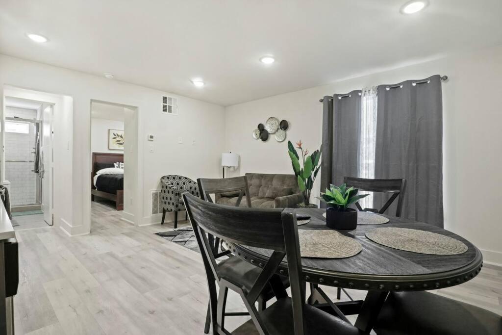 Apartment Near Deep Ellum Далас Екстериор снимка